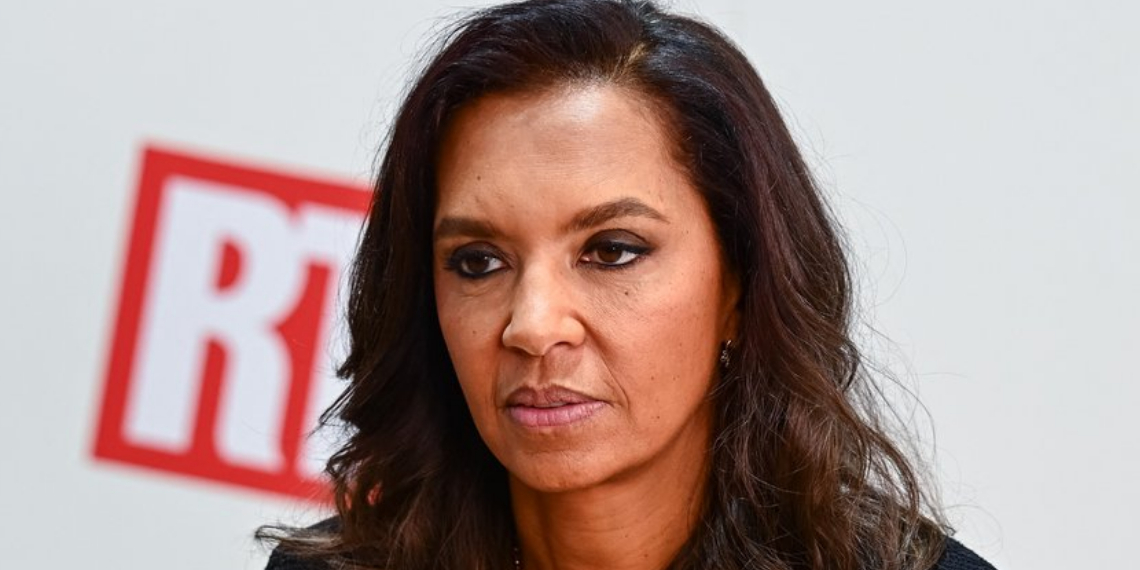 « Ces petits cons » : en colère contre les casseurs du PSG, Karine Le Marchand refuse de « payer pour ces cassos »