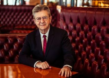 Jean-Luc Mélenchon promet de ramener l&rsquo;âge de départ à la retraite à 60 ans s&rsquo;il est élu président de la République