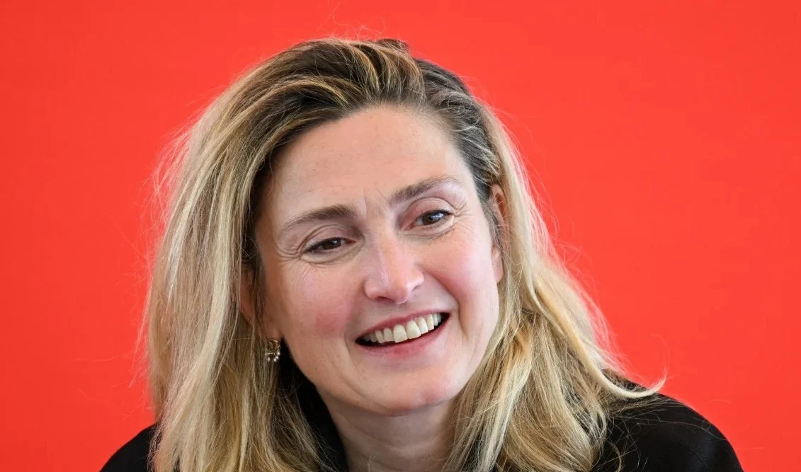Julie Gayet (4) Julie Gayet (4)