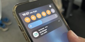 Le Crédit Agricole envoie par erreur une notification interne à ses clients et provoque un déni
