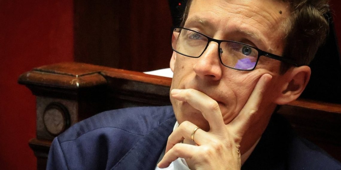 Le ministre de l&rsquo;Éducation nationale veut « un fichier d&rsquo;interdits d&rsquo;école »