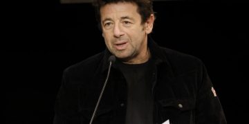 Affaire Patrick Bruel : Le chanteur a été présenté à des juges, le parquet demande son incarcération
