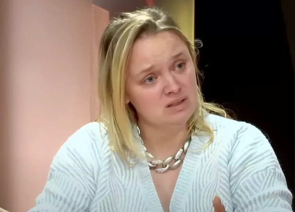 "Allo Monsieur Macron": Sara Forestier interpelle le président sur l’affaire Patrick Bruel 2 "Allo Monsieur Macron": Sara Forestier interpelle le président sur l’affaire Patrick Bruel Sara Forestier Patrick Bruel 2 Sara Forestier