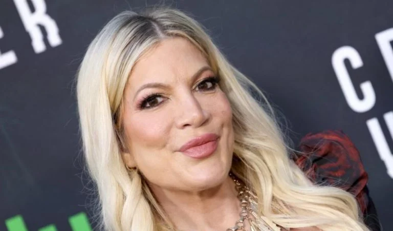 Tori Spelling (4)
