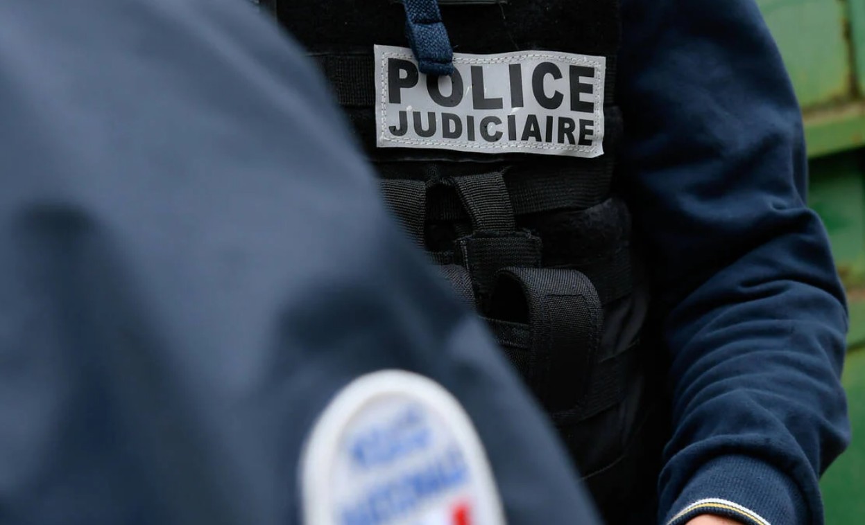Un sexagénaire a été placé en garde à vue après des faits signalés sur une plage, une fillette de 7 ans au cœur de l'affaire 3 Un sexagénaire a été placé en garde à vue après des faits signalés sur une plage, une fillette de 7 ans au cœur de l'affaire sexagenaire a ete place en garde a vue 1 sexagénaire