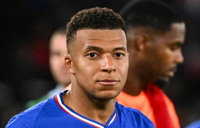Kylian Mbappé (7)