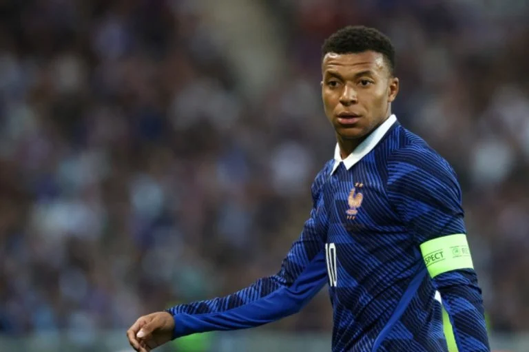 Kylian Mbappé (8)