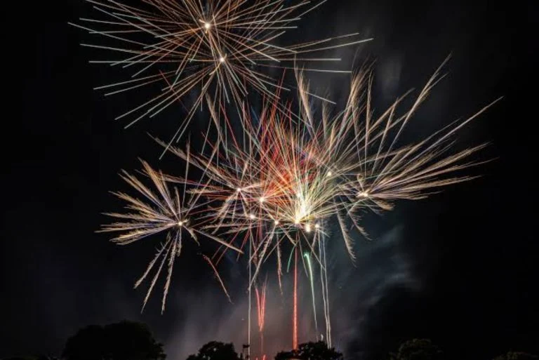Le feu d’artifice (4)