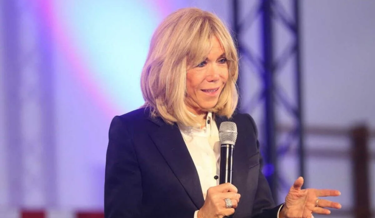 Brigitte Macron (10) Brigitte Macron (10)