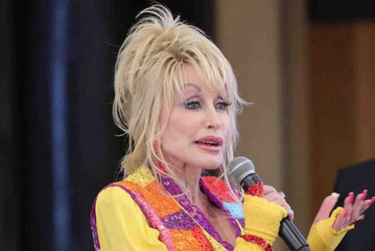 Dolly Parton (2)