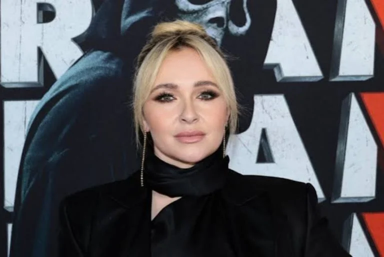 Hayden Panettiere (4)