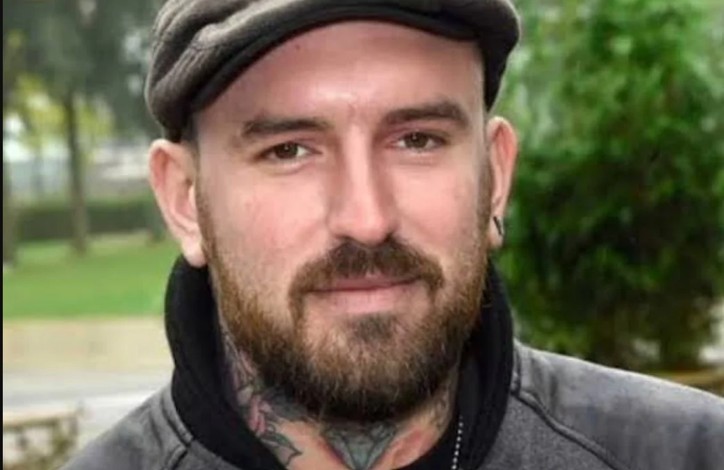 Ben Saunders (5) Ben Saunders (5)