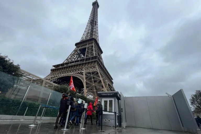 La tour Eiffel (2)