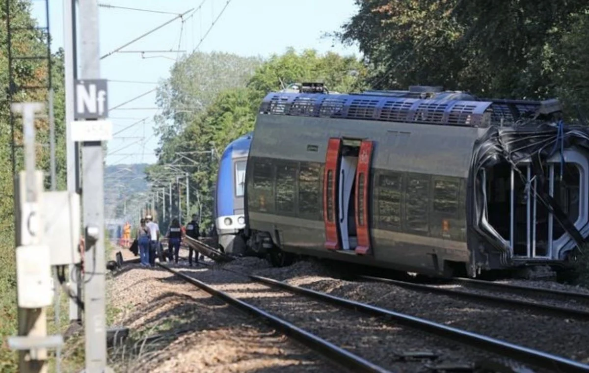 TER (5) TER (5)