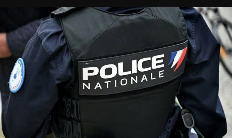 police (1)