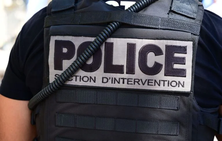 nantes-un-policier-de-22-ans-meurt-percute-sur-le- cover